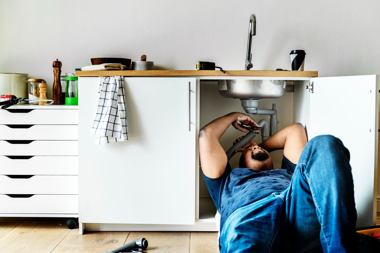 drain cleaning by plumbers