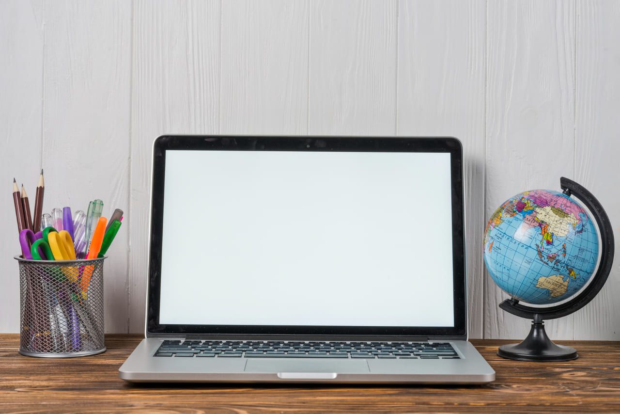 laptop white screen